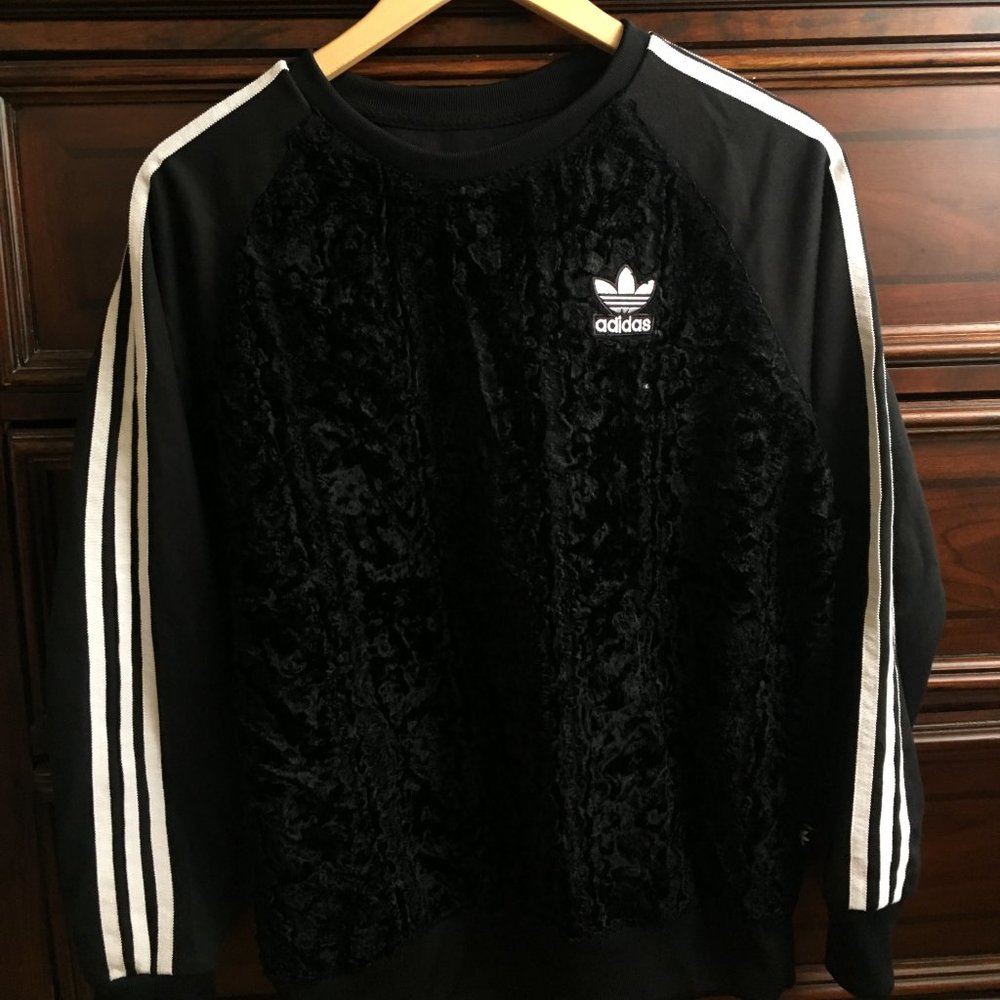 Black Adidas Crewneck